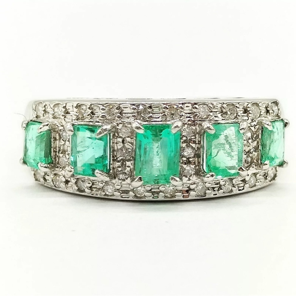 Emerald 1ct & 0.18ct Diamond Ring, Platinum
